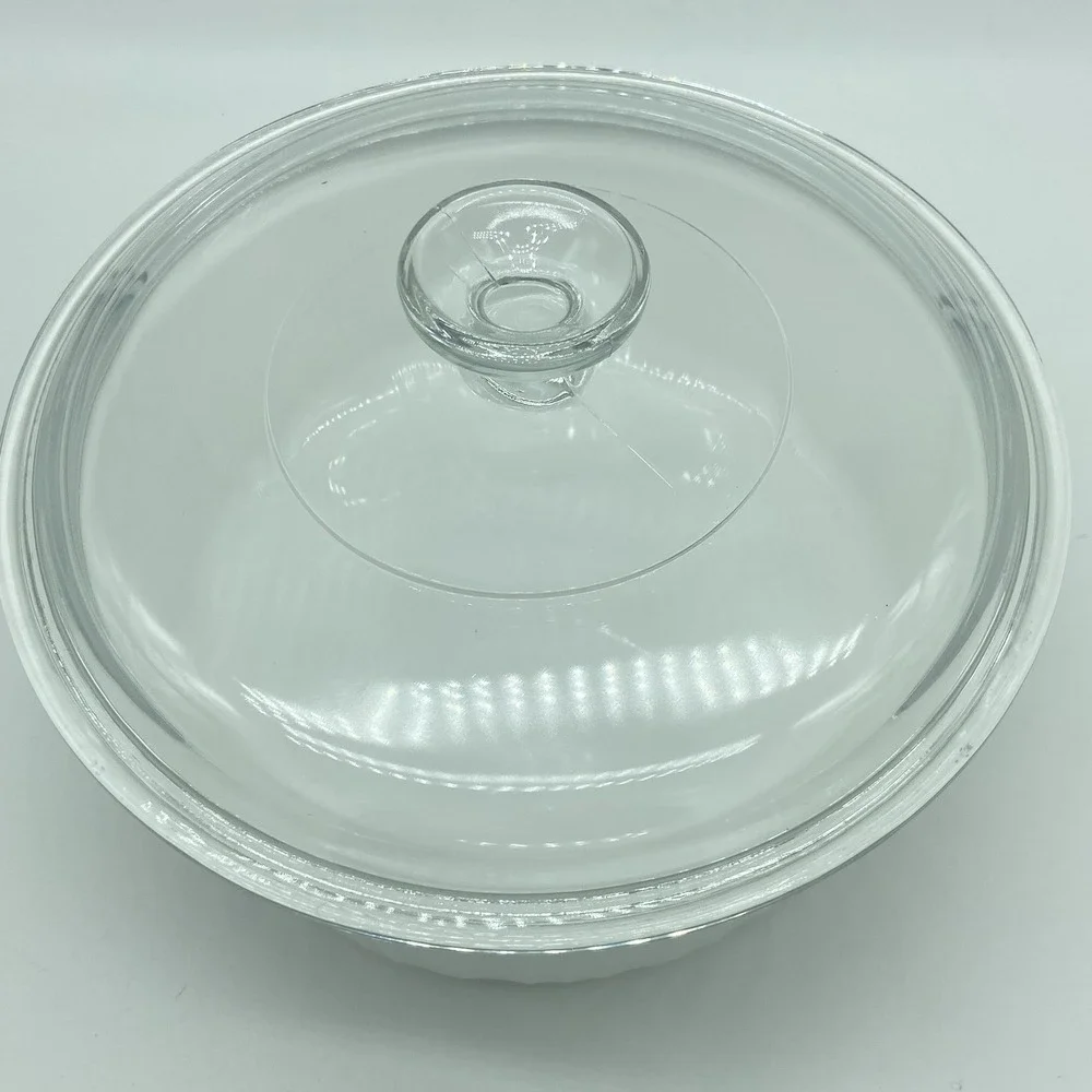 Corning Ware French White 2.5 Liter Round Casserole F-1-B With Lid